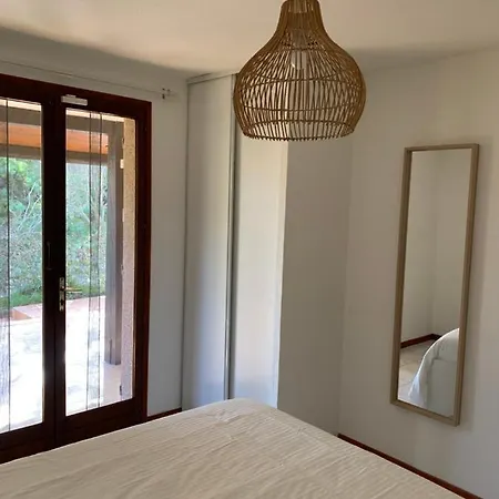 Villa Privée Dans Un Cadre Verdoyant , Piscine Et Grand Jardin